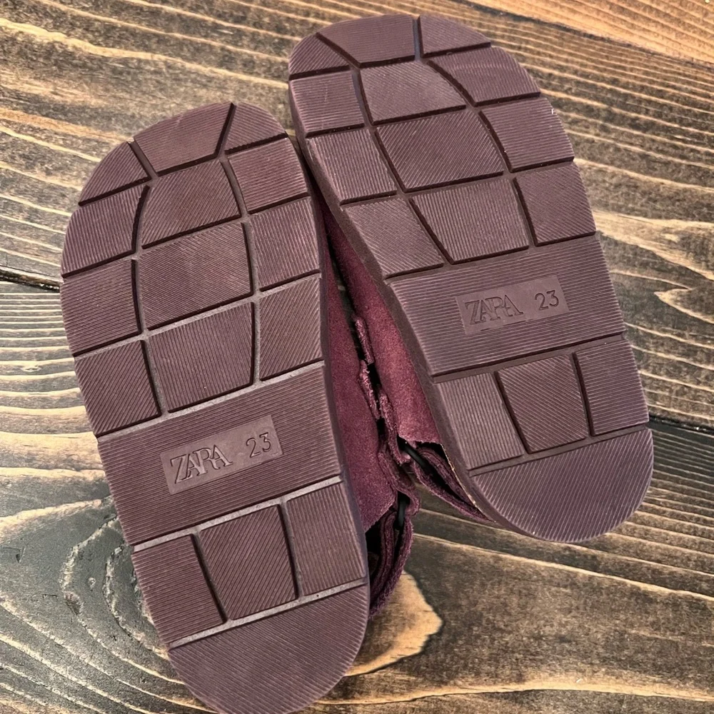 SOLD- ❌POST- Zara Kids Plum Suede Clogs NWOT - Picture 2 of 5